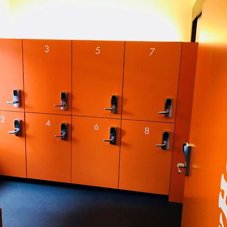 Easyhotel Zurich City Centre エクステリア 写真