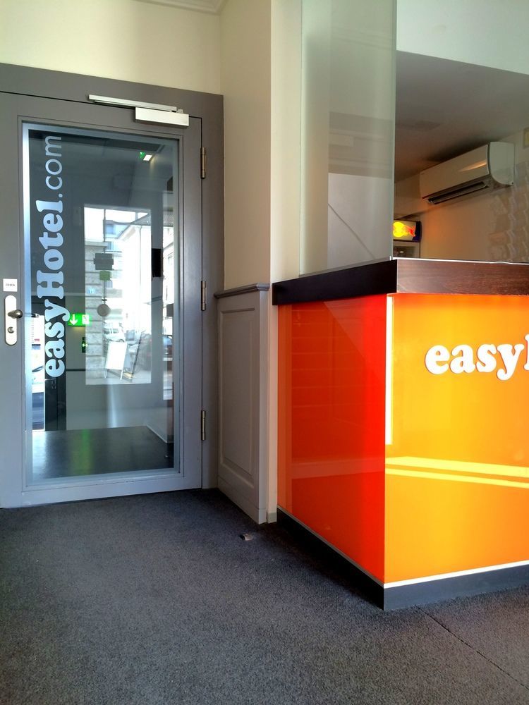 Easyhotel Zurich City Centre エクステリア 写真