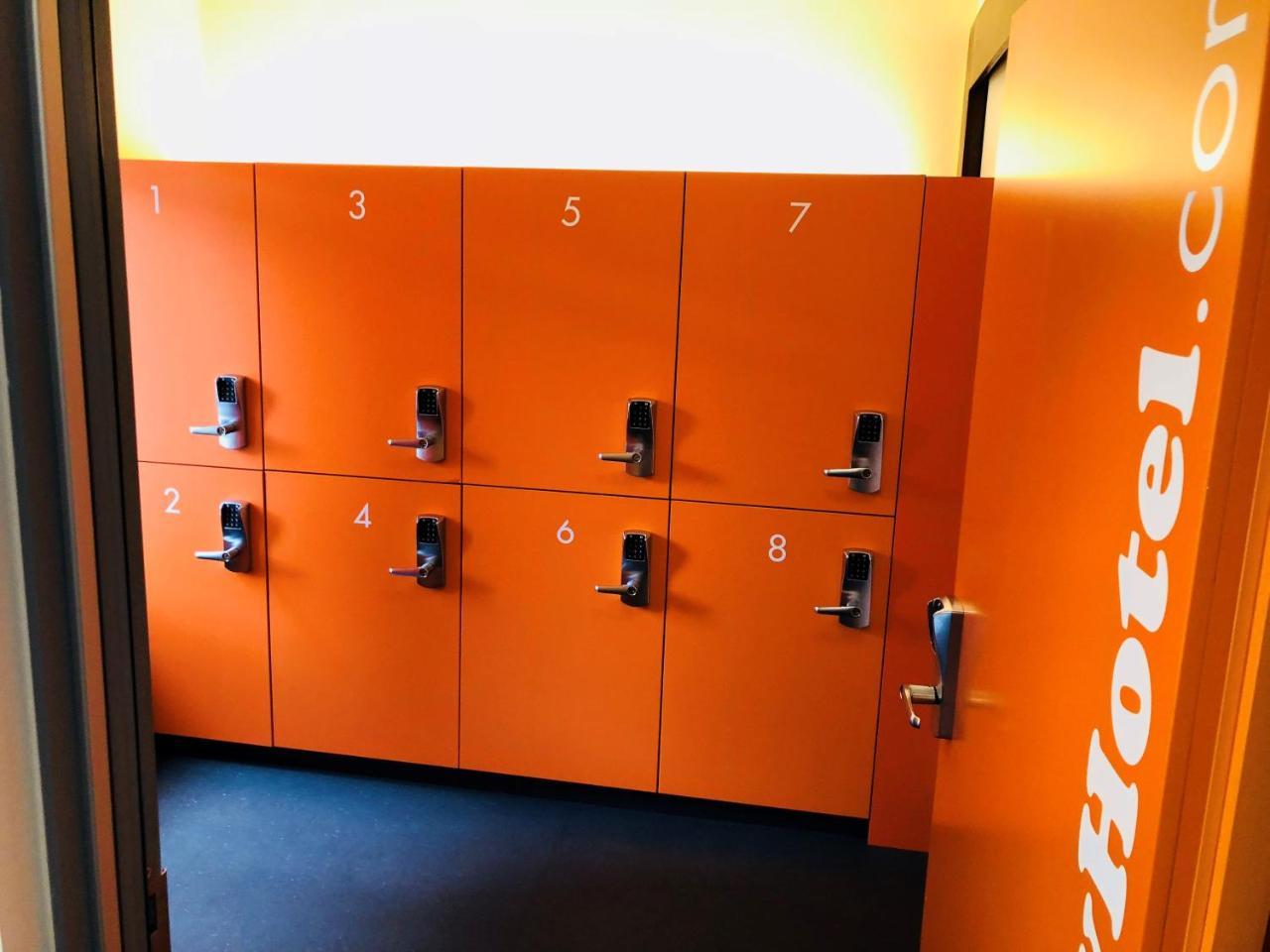 Easyhotel Zurich City Centre エクステリア 写真